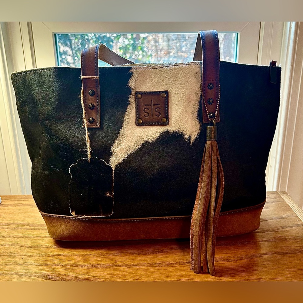 STS Ranchwear cowhide hair on tote
